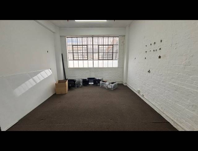 INDUSTRIAL PROPERTY TO RENT IN PAARDEN EILAND